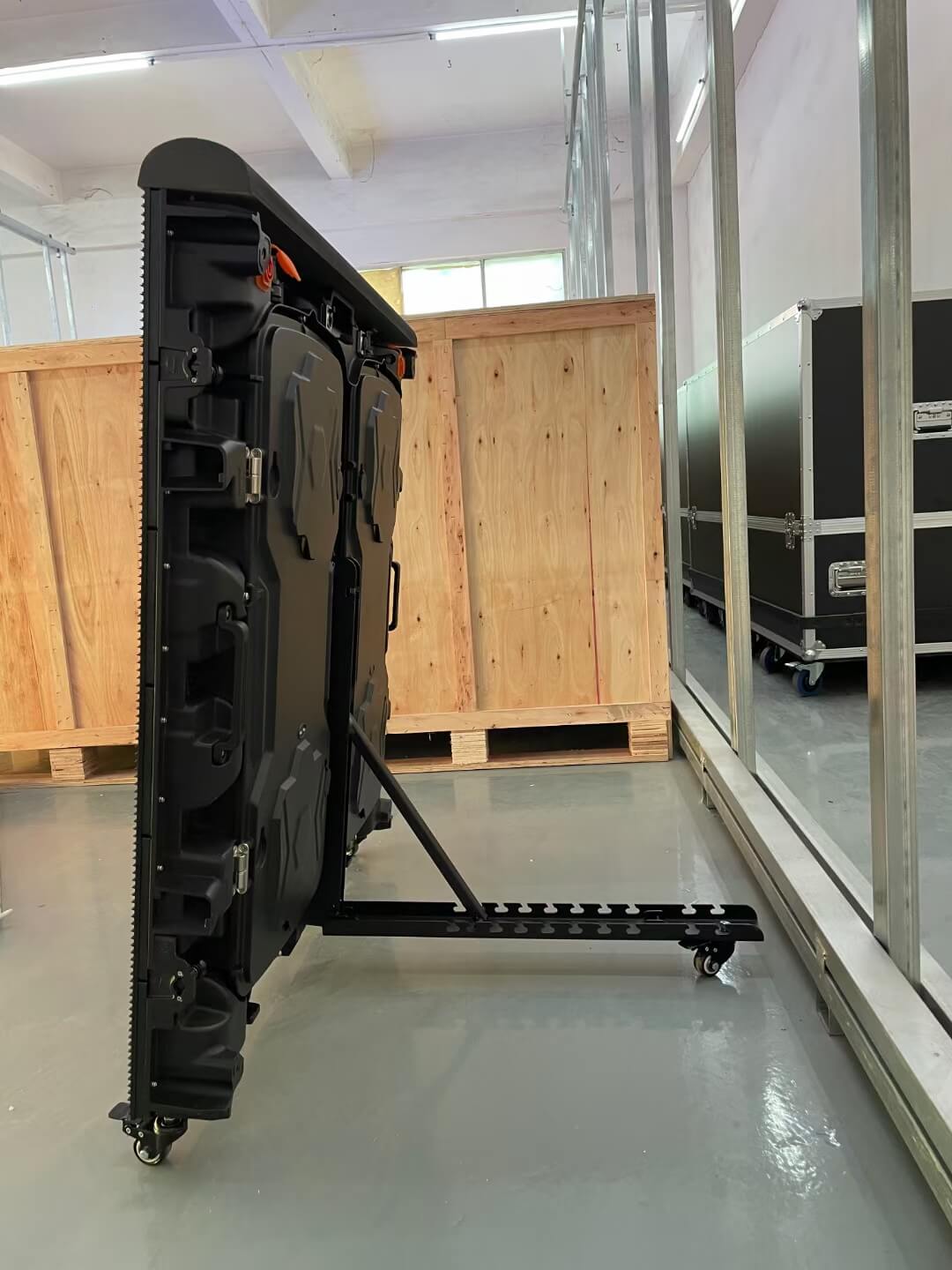 960×960mm Stadium Perimeter LED Display with Wheels | Portable Sports LED Screen - Image 3